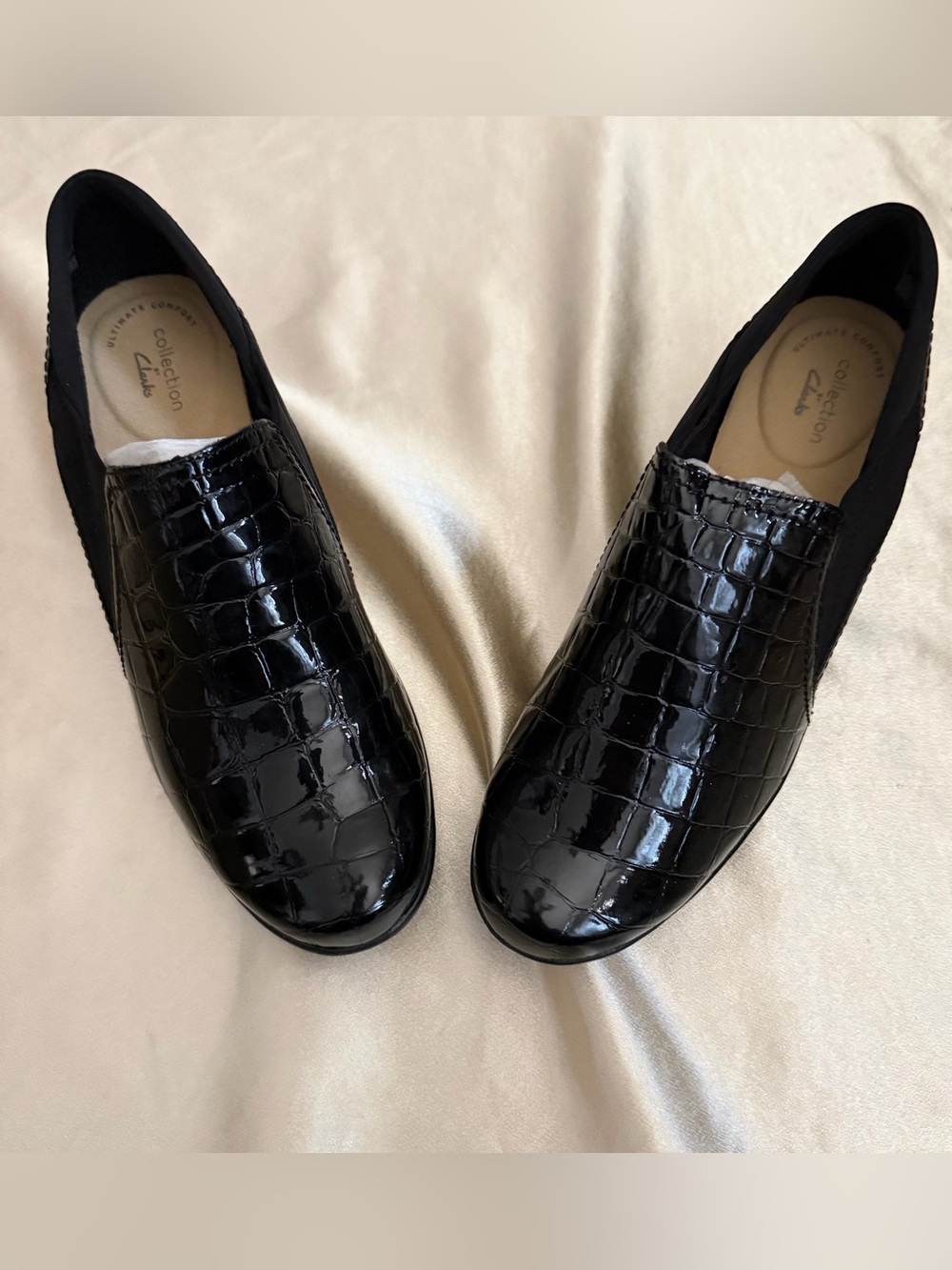 Collection by Clarks Patent Black Croc Effect SlipOn Block Heel Loafer Pumps 8.5